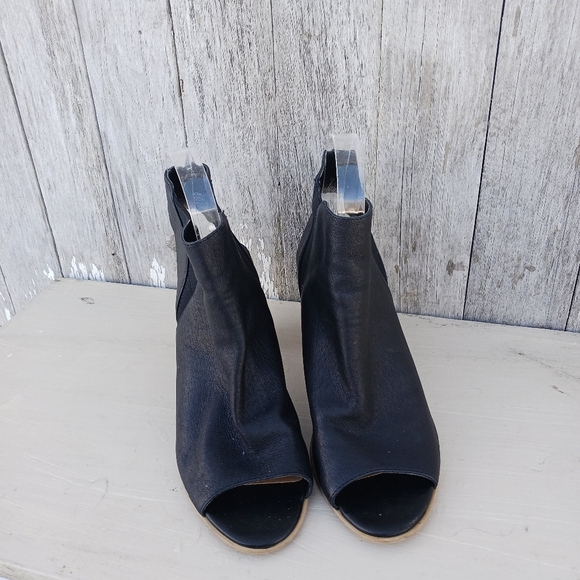 Steve Madden Womens 7.5M Nobel Block Heels Black Leather Open Toe Ankle Boot - Picture 5 of 10